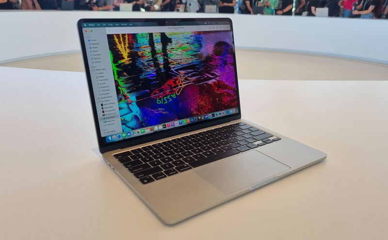 MacBook Air M2 13-inch 2022 là sự nâng cấp đáng giá cho sinh viên cần hiệu năng cao hơn