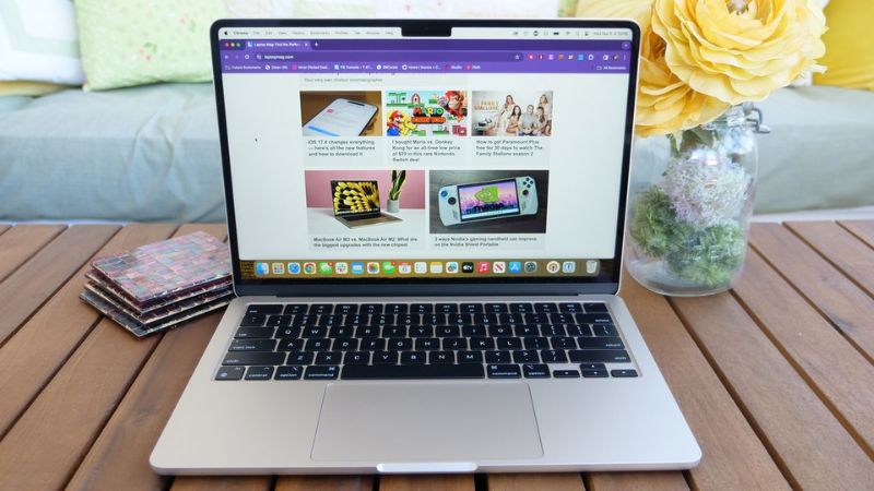 MacBook Air 13 inch M3 2024