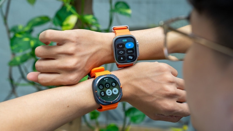So sánh Galaxy Watch Ultra vs Apple Watch Ultra về pin và sạc