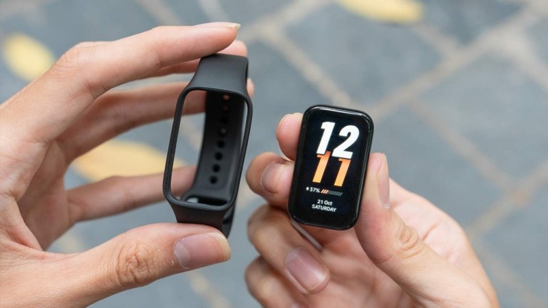 so sánh mi band 8 và mi band 8 active
