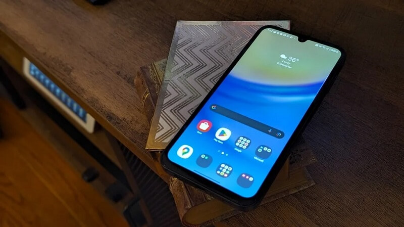 Màn hình Super AMOLED sắc nét