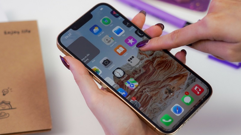 Sửa liệt cảm ứng trên iPhone có nhiều giá khác nhau