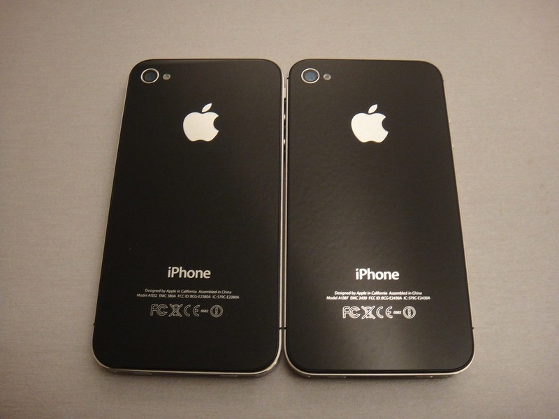 iPhone 4 và iPhone 4S