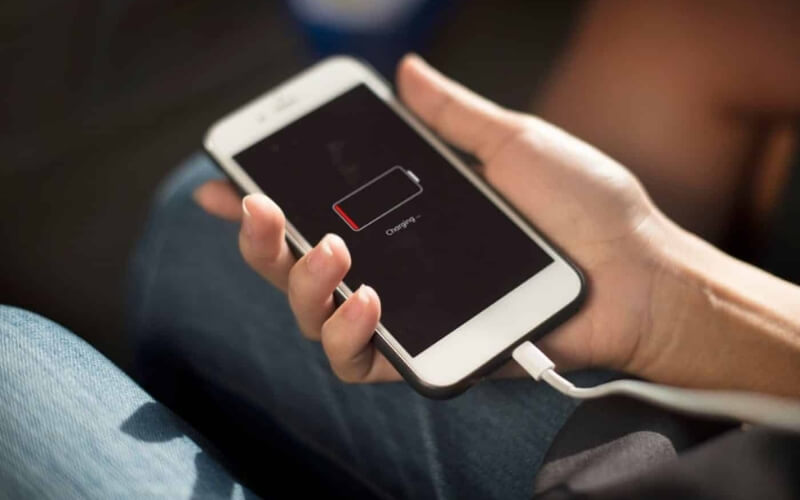thay pin iphone ở đâu