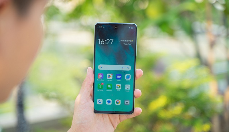 Màn hình lớn 6.72 inch sắc nét