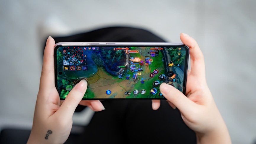 Đánh giá Oppo Reno12 F có hiệu năng ổn định