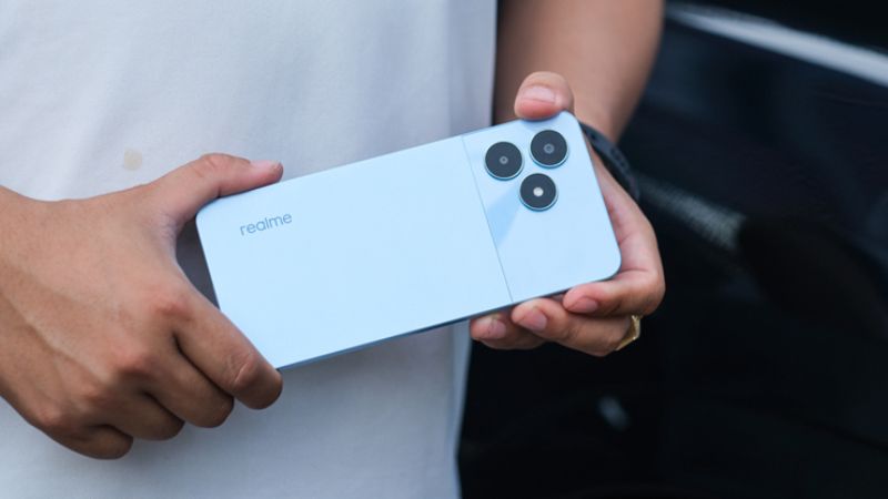 dien-thoai-4g-cho-nguoi-gia-realme-c60