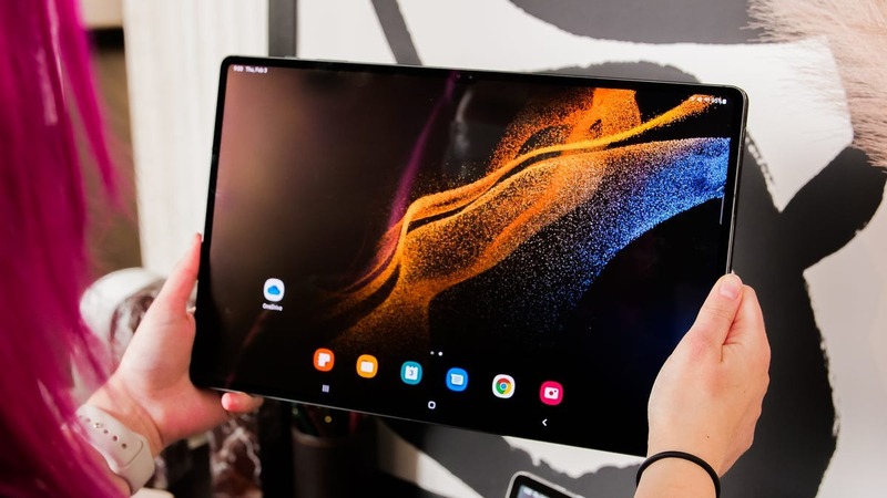 máy tính bảng và ipad cái nào tốt hơn