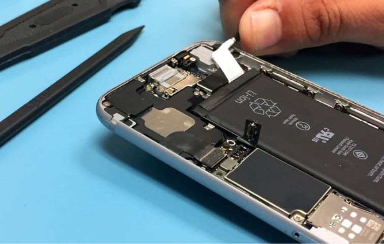 Địa chỉ thay pin iPhone chính hãng