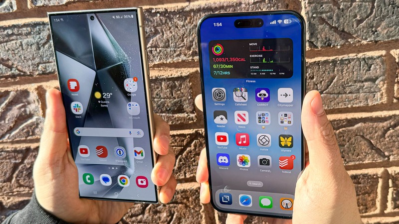 Màn hình S24 Ultra vs iPhone 15 Pro Max