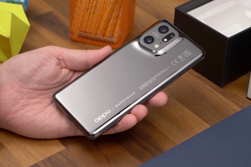 điện thoại 3 camera vuông
