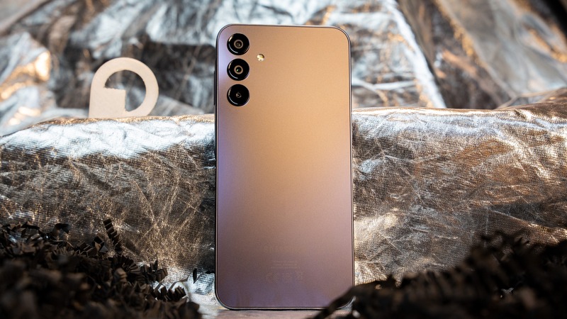 Có nên mua Samsung A15 ở thời điểm hiện tại không?