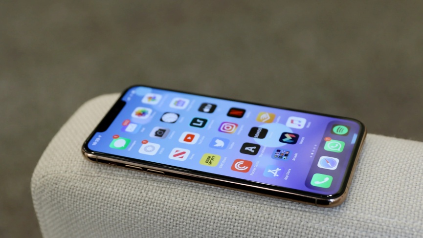 Sinh viên nên mua iPhone nào dùng bền? iPhone 11 Pro Max 256GB Cũ
