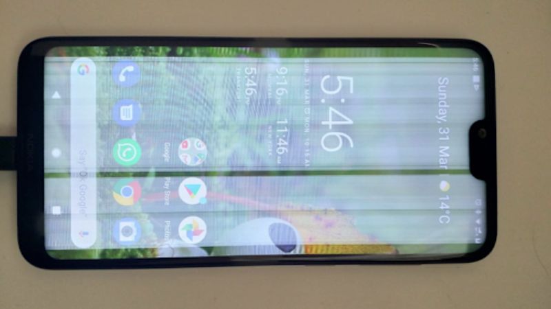 sua-soc-man-hinh-iphone-het-bao-nhieu-tien-dia-chi-sua-uy-tin-tai-tphcm-4