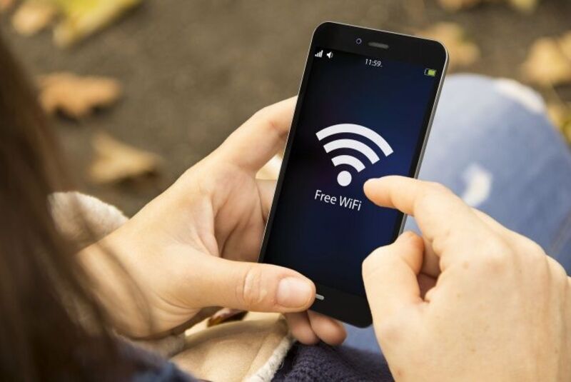 Nên mua điện thoại bắt sóng 4G tốt ở đâu uy tín, chính hãng?