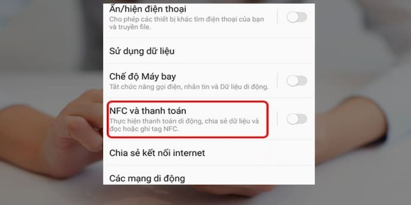 người dùng tìm mục có chữ “NFC”