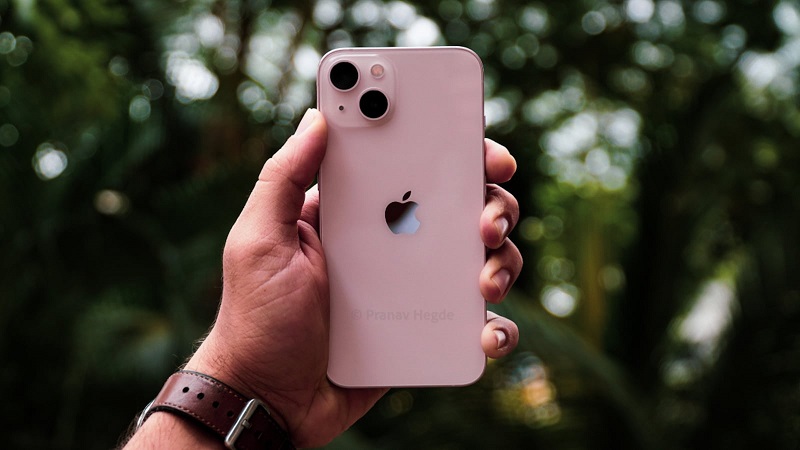 iPhone 13 cũng không còn quá hot