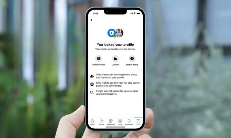 tại sao nên khóa bảo vệ trang cá nhân Facebook