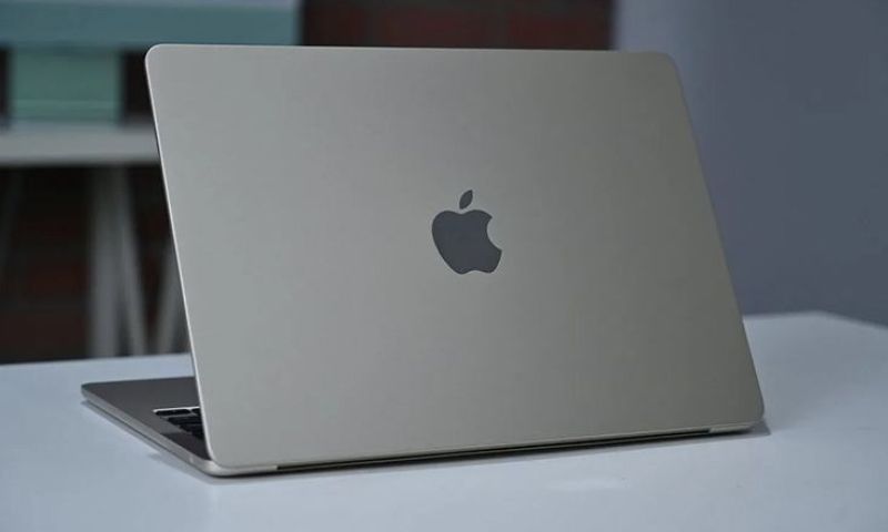 MacBook Air M2 13 Inch 8 CPU 8 GPU (8GB/256GB) Cũ 99%