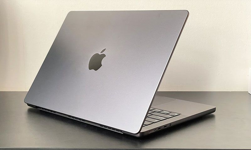 Macbook màu xám