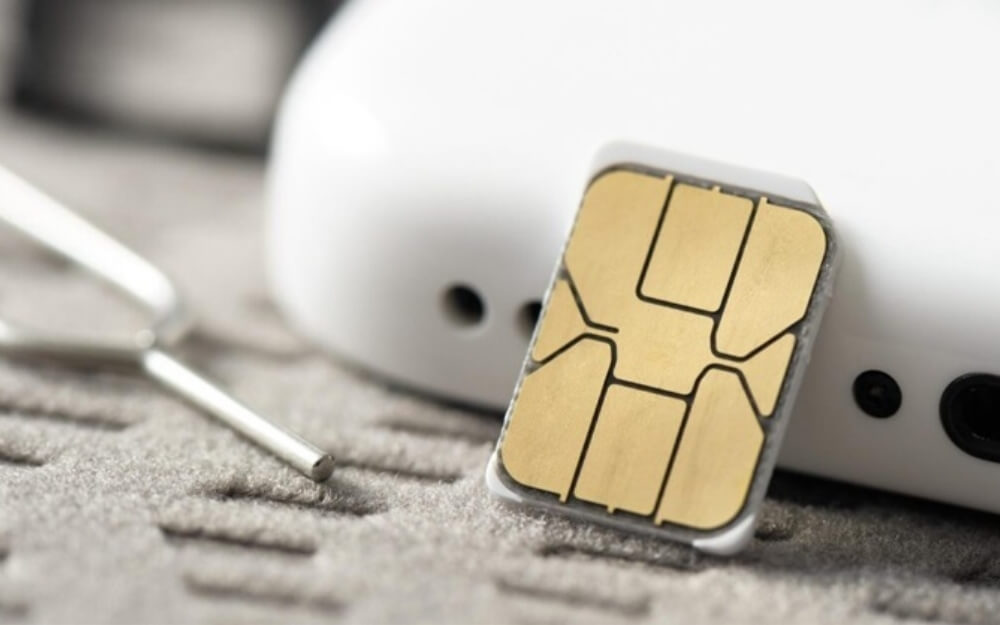 Tháo và lắp lại SIM để khắc phục