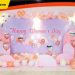 Ngày Quốc tế Phụ nữ 8/3 là dịp đặc biệt để tôn vinh phái đẹp, và một backdrop phông background 8/3 ấn tượng sẽ giúp không gian sự kiện trở nên nổi bật, ý nghĩa hơn. Từ những mẫu backdrop hoa tươi sang trọng, bong bóng rực rỡ đến thiết kế formex sáng tạo, mỗi phong cách đều mang đến vẻ đẹp riêng, phù hợp cho tiệc công ty, trường học hay sự kiện cá nhân. Hãy cùng Điện Thoại Giá Kho khám phá 99+ mẫu backdrop độc đáo để tạo điểm nhấn hoàn hảo cho ngày lễ đặc biệt này. Top 4 ý tưởng trang trí backdrop ngày 8/3 ấn tượng dành cho phụ nữ Ngày Quốc tế Phụ nữ 8/3 là dịp quan trọng để tôn vinh vẻ đẹp, sự hy sinh và những đóng góp của phái đẹp trong cuộc sống. Để tạo dấu ấn đặc biệt cho sự kiện này, việc thiết kế backdrop phông background 8/3 ấn tượng sẽ giúp không gian thêm rực rỡ và ý nghĩa. Dưới đây là 4 ý tưởng trang trí độc đáo giúp bạn có một backdrop đẹp mắt, phù hợp cho mọi chương trình. Ý tưởng trang trí ngày 8/3 với hoa tươi Hoa tươi luôn là lựa chọn hàng đầu khi trang trí backdrop phông background 8/3, mang đến vẻ đẹp tinh tế, tự nhiên và sang trọng. Những loài hoa như hồng, lan, cẩm tú cầu hay hướng dương có thể được sắp xếp thành vòm hoa, lẵng hoa lớn hoặc kết hợp cùng chữ mica để tạo hiệu ứng nổi bật. Ngoài ra, có thể sử dụng tone màu hồng pastel, trắng hoặc vàng nhẹ nhàng để tôn lên sự nữ tính. Backdrop hoa tươi không chỉ tạo không gian đẹp mắt mà còn mang lại hương thơm dễ chịu, giúp sự kiện thêm phần lãng mạn và đáng nhớ. Ý tưởng trang trí ngày 8/3 bằng hoa giấy Nếu bạn muốn có một backdrop phông background 8/3 rực rỡ nhưng vẫn tiết kiệm chi phí, hoa giấy là một lựa chọn tuyệt vời. Hoa giấy có thể được tạo thành nhiều kiểu dáng, màu sắc phong phú và có độ bền cao, phù hợp cho các sự kiện kéo dài cả ngày. Để backdrop trở nên sinh động, có thể sắp xếp hoa giấy theo hình cánh bướm, trái tim hoặc vòng nguyệt quế. Kết hợp cùng đèn LED nhẹ nhàng sẽ tạo hiệu ứng lung linh, giúp không gian thêm nổi bật. Ý tưởng trang trí backdrop ngày 8/3 với bong bóng Backdrop trang trí bằng bong bóng là một xu hướng hiện đại, phù hợp cho các sự kiện có không khí vui tươi, trẻ trung. Sự kết hợp giữa bong bóng đơn sắc hoặc bóng pastel cùng chữ nổi "Happy Women’s Day 8/3" sẽ giúp backdrop phông background 8/3 trở nên sống động hơn. Một số cách trang trí phổ biến với bong bóng bao gồm: tạo vòng cung xung quanh backdrop, sắp xếp thành hình bông hoa hoặc trái tim. Để tăng thêm phần độc đáo, có thể kết hợp bóng nhũ, bóng LED để tạo hiệu ứng ánh sáng lung linh. Ý tưởng trang trí backdrop ngày 8/3 bằng formex có họa tiết nổi Formex là chất liệu cứng, nhẹ, dễ tạo hình nên rất phù hợp để làm backdrop phông background 8/3 với họa tiết nổi. Những mẫu formex có thể được cắt thành hình hoa, bướm, hoặc các biểu tượng nữ quyền để tạo điểm nhấn độc đáo. Ngoài ra, việc kết hợp formex với decal dán nền hoặc ánh sáng hắt từ phía sau sẽ giúp backdrop trông chuyên nghiệp hơn. Đây là lựa chọn hoàn hảo cho các sự kiện doanh nghiệp, trường học hoặc sân khấu lớn cần sự chỉnh chu và bền đẹp. Với 4 ý tưởng trên, bạn có thể dễ dàng tạo nên một backdrop phông background 8/3 ấn tượng, giúp không gian trở nên trang trọng và ý nghĩa hơn trong ngày Quốc tế Phụ nữ. Tham khảo các mẫu trang trí backdrop ngày 8/3 đẹp và sáng tạo Trang trí backdrop phông background 8/3 không chỉ giúp sự kiện thêm phần chuyên nghiệp mà còn tạo không gian ấn tượng, ghi dấu những khoảnh khắc đáng nhớ. Tùy vào phong cách chương trình, bạn có thể lựa chọn backdrop hoa tươi sang trọng, backdrop hoa giấy sáng tạo hay backdrop bong bóng rực rỡ. Ngoài ra, các mẫu backdrop với họa tiết formex nổi hoặc kết hợp ánh sáng LED cũng đang là xu hướng được ưa chuộng, mang lại hiệu ứng bắt mắt và hiện đại. Dưới đây là một số gợi ý backdrop độc đáo giúp sự kiện ngày 8/3 trở nên ý nghĩa và thu hút hơn. Với hơn 99+ mẫu backdrop phông background 8/3 đẹp và độc đáo, bạn hoàn toàn có thể lựa chọn thiết kế phù hợp để tôn vinh vẻ đẹp và sự cống hiến của phái nữ trong ngày Quốc tế Phụ nữ. Dù là phong cách sang trọng với hoa tươi, trẻ trung với bong bóng hay sáng tạo với formex, mỗi mẫu backdrop đều góp phần làm cho sự kiện thêm ý nghĩa và ấn tượng. Hy vọng những gợi ý trên sẽ giúp bạn tìm được mẫu trang trí ưng ý, tạo không gian lung linh và đầy cảm xúc cho ngày đặc biệt này
