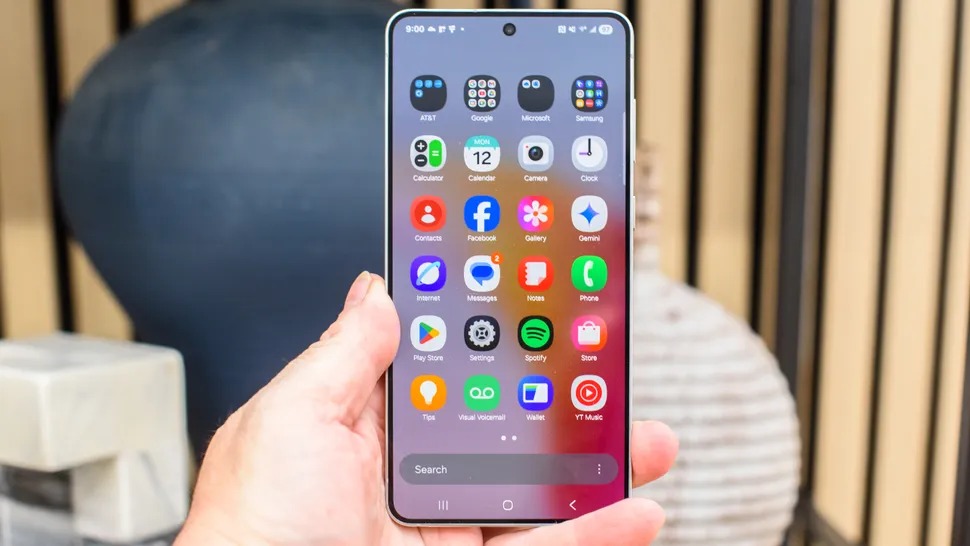 Màn hình 6,7 inch 120Hz sắc nét