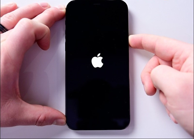 màn hình iphone bị tối