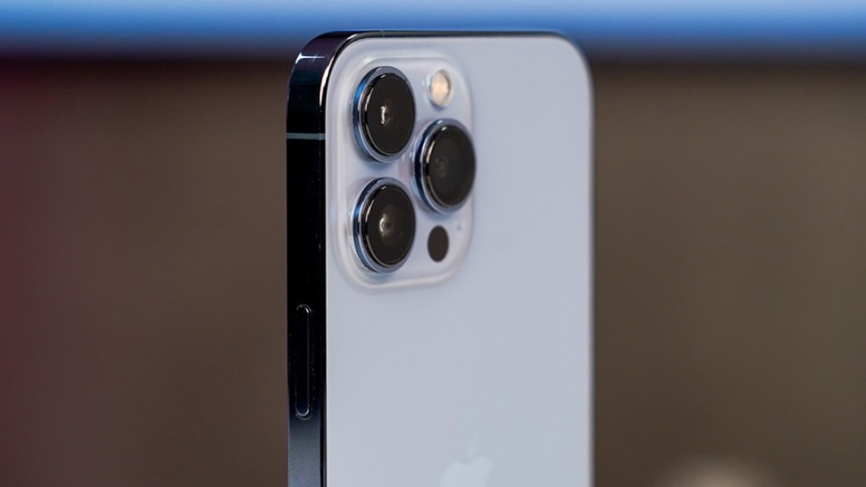 Chỉnh camera iPhone 16 Pro Max với tính năng OIS và EIS