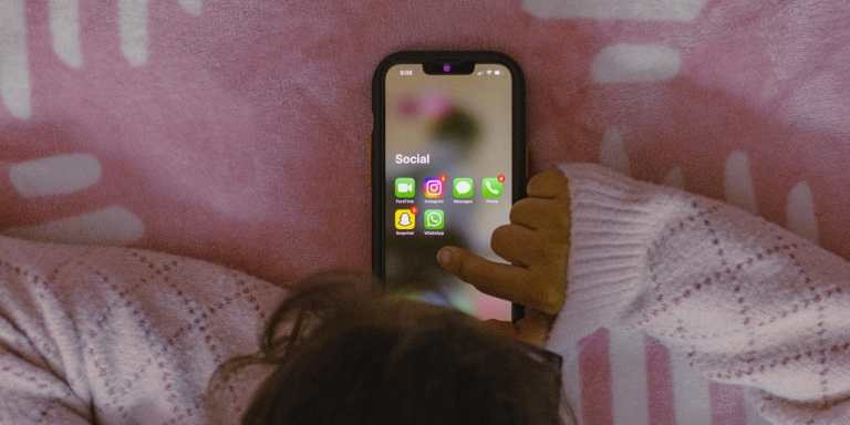  iOS 18.5 khi nào ra mắt