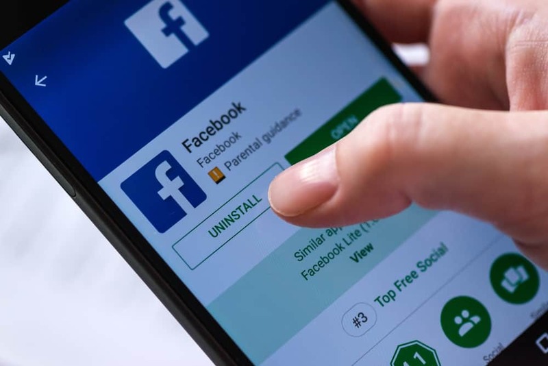 Gỡ và cài đặt lại ứng dụng Facebook