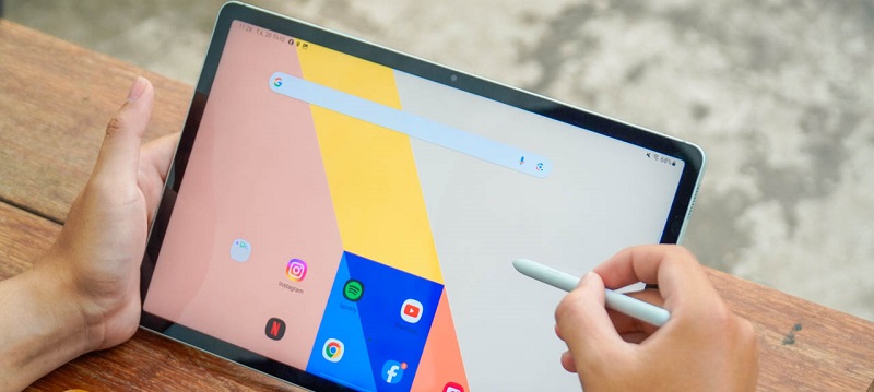 galaxy-tab-s10-fe-vs-galaxy-tab-s10-fe-plus