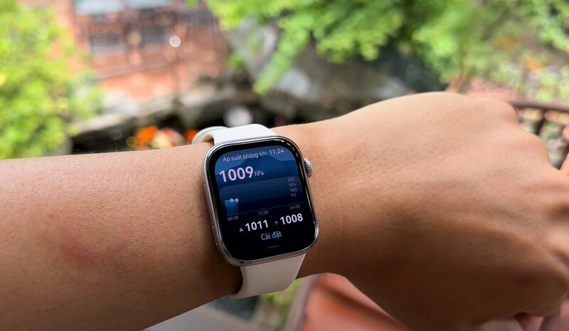 Theo dõi độ cao và áp suất theo thời gian thực