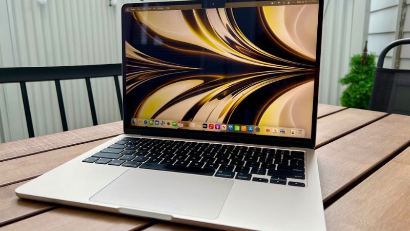MacBook Air M2 13 Inch