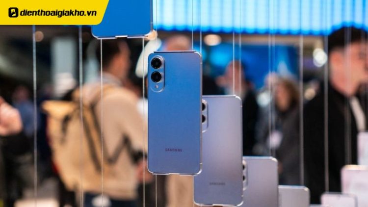 poster quảng cáo S25 Edge