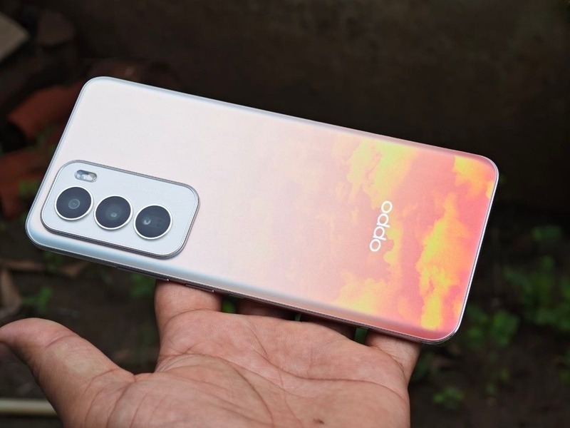 Oppo Reno12 5G 