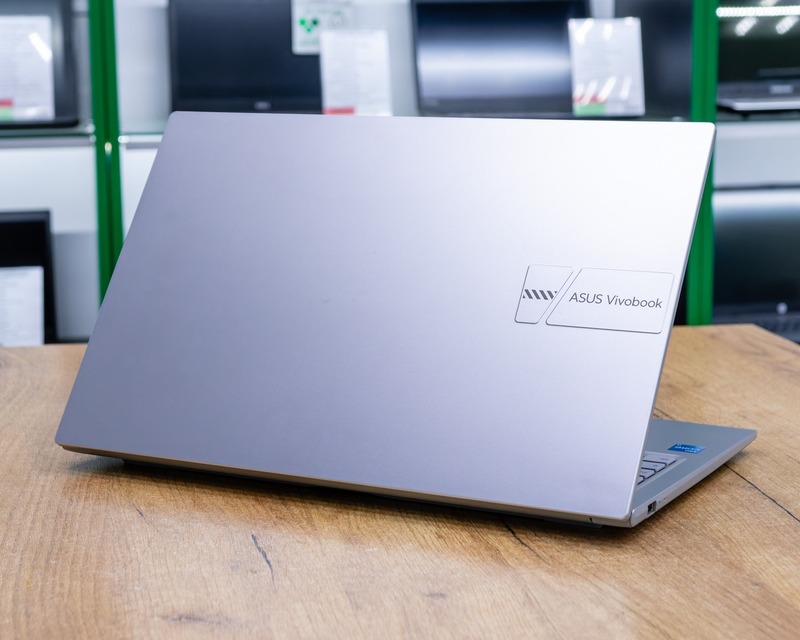 laptop cho học sinh cấp 2