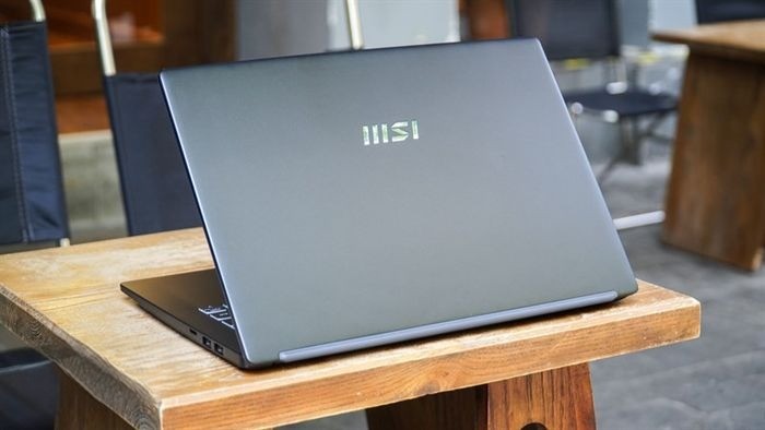 laptop cho sinh viên marketing