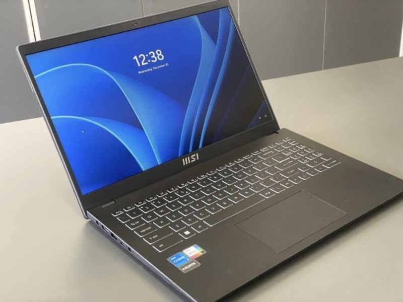 laptop cho sinh viên quản trị kinh doanh