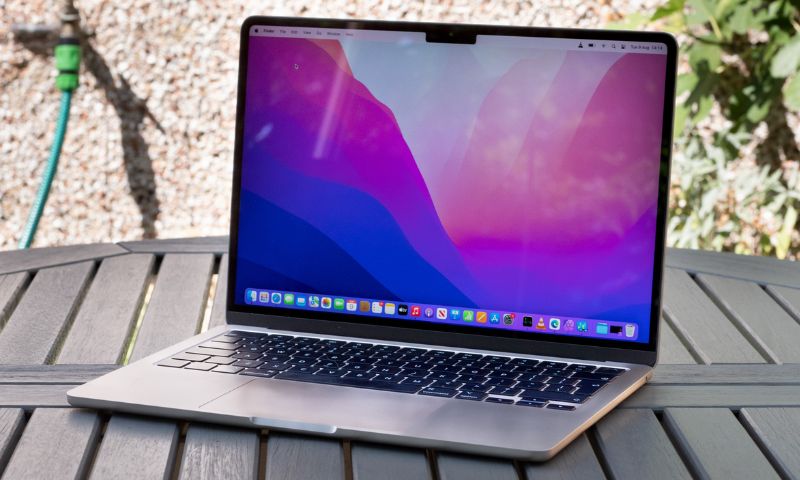 MacBook Air M2 15 Inch 8 CPU 10 GPU (8GB/256GB) Cũ 99%
