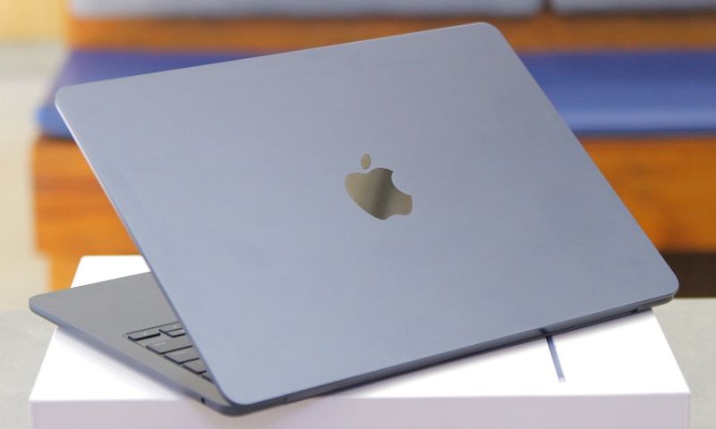 MacBook Air M2 13 Inch 8 CPU 8 GPU (8GB/256GB) Likenew - Fullbox
