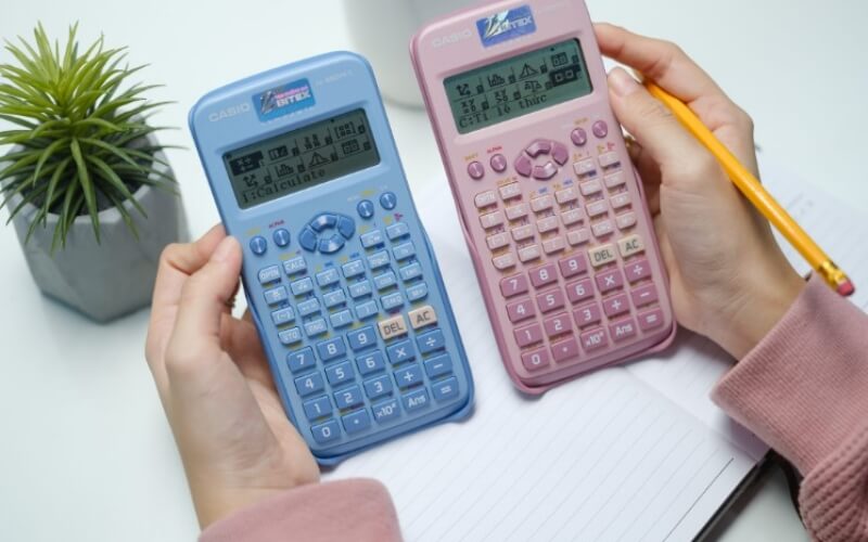 Nguyên nhân máy tính Casio 580 không lên màn hình