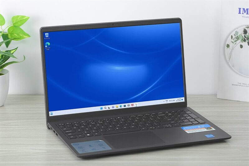 Dell Inspiron 15 3520 i5 1235U cho phép người dùng sử dụng trơn tru các tác vụ