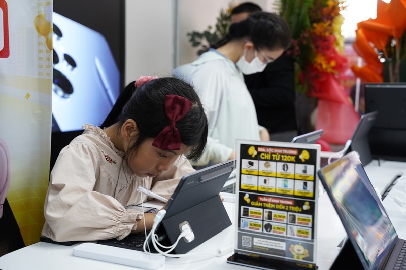 hình ảnh cửa hàng mới