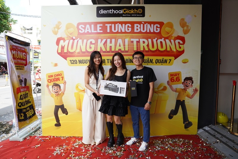 hình ảnh cửa hàng mới