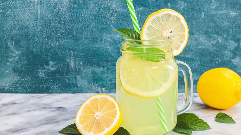 Nước chanh giải khát mùa hè