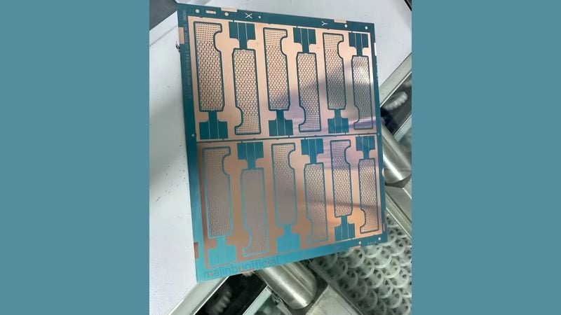 iphone-17-pro-lam-mat-buong-hoi