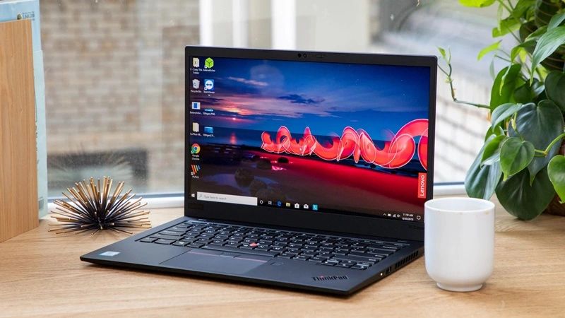 laptop-cho-sinh-vien-digital-marketing-2