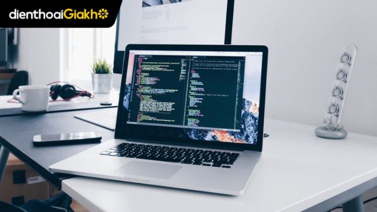 laptop cho sinh viên khoa học máy tính
