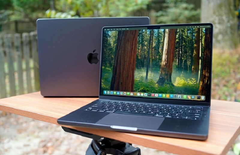 laptop-cho-sinh-vien-luat